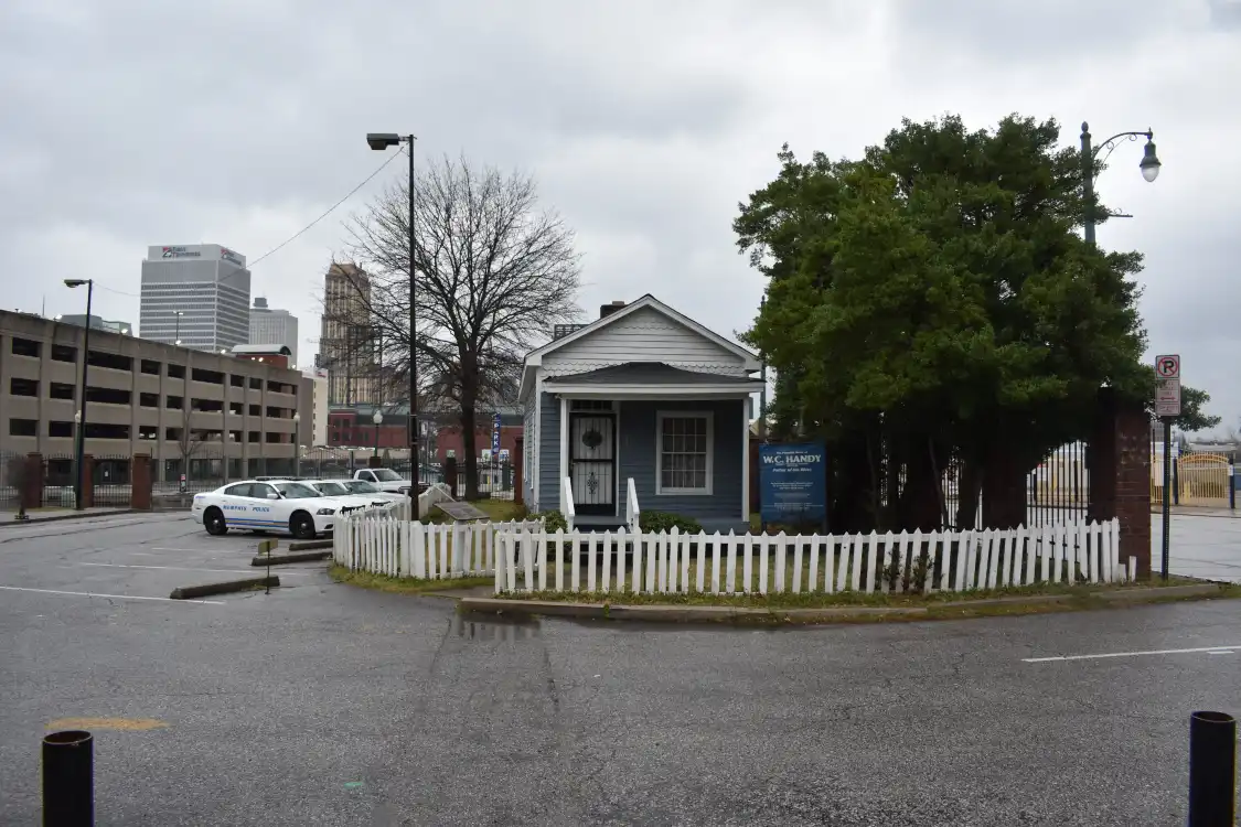 Hotel in zona W.C. Handy Memphis Home and Museum