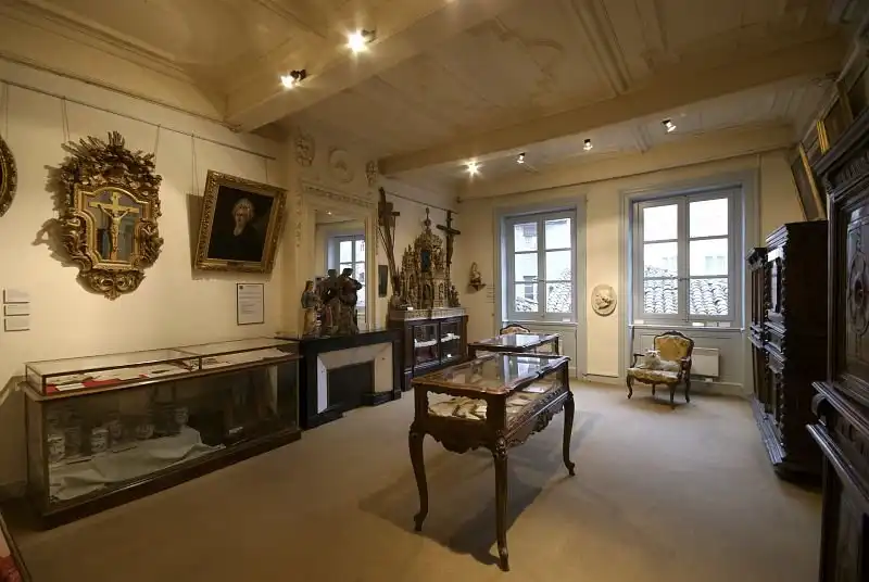 Hotels near Musee du Vieux St Etienne