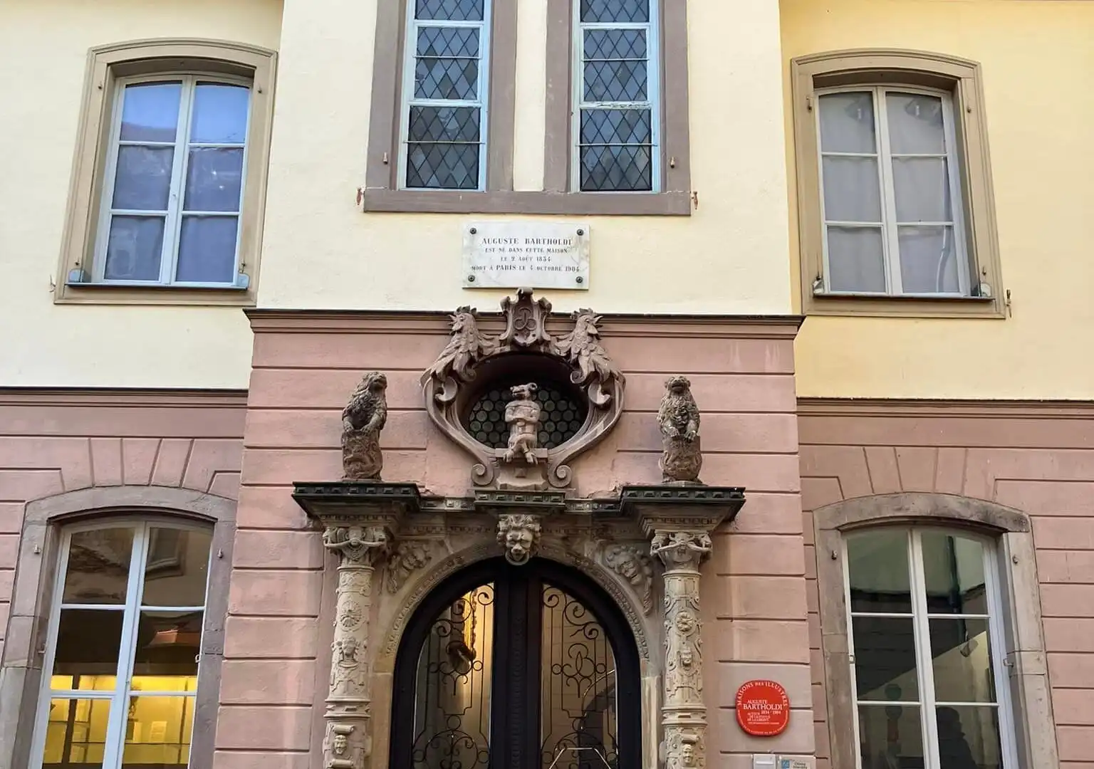 Hotels near Museum Bartholdi