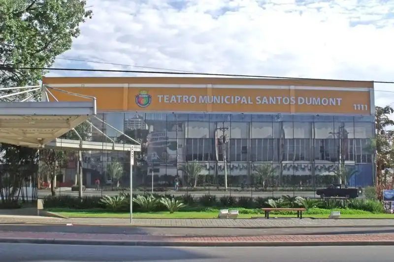 Hotel in zona Santos Dumont Theater