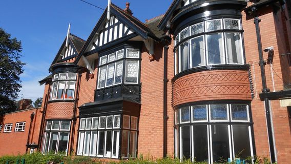 Bilston Craft Gallery