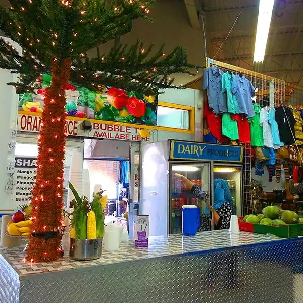 Hotels near 747 Flea Market