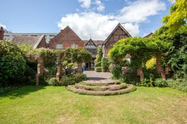 National Trust - Greyfriars House and Garden
