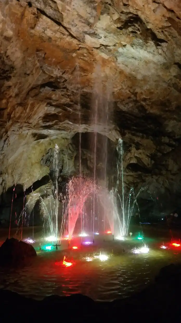 Hotels near Yongyeon Cave
