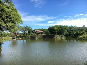 Objek Wisata Danau Senal