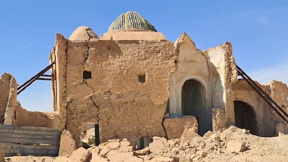 Old mosque old palace