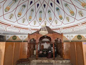 Khanqah E Sultania (Gulshan e Azeem Sharif)(peero wali masjid )