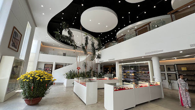 Khu Bảo tồn văn hoá trầm hương Hoàng Trầm