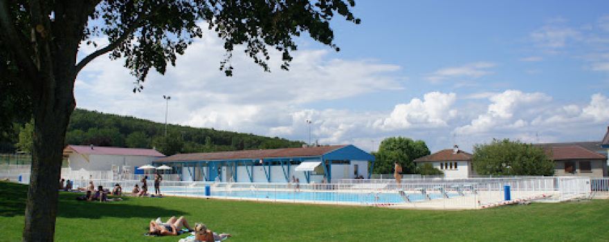 Piscine à Sennecey le Grand