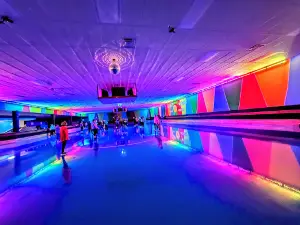 Happy Wheels Skate Center