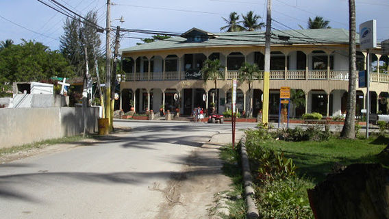 La Bodega Bar