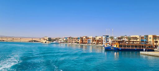 Compare 3 airports near Qesm Marsa Alam