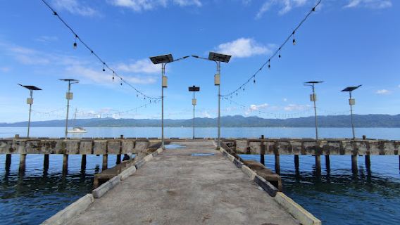 Amahusu Beach