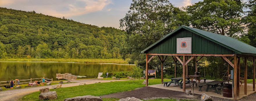 Lawson Lake Public Park