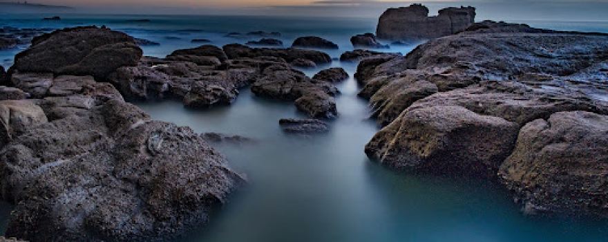 Sea cave, Caves Beach