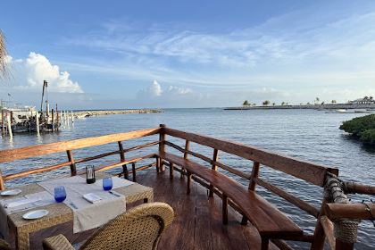 Restaurante La Yola - Puntacana Yacht Club