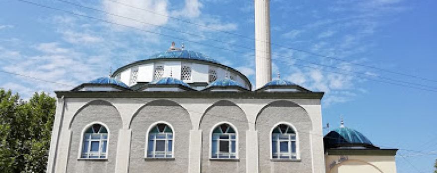 Kizilkanat Mosque