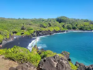 Waiʻānapanapa State Park