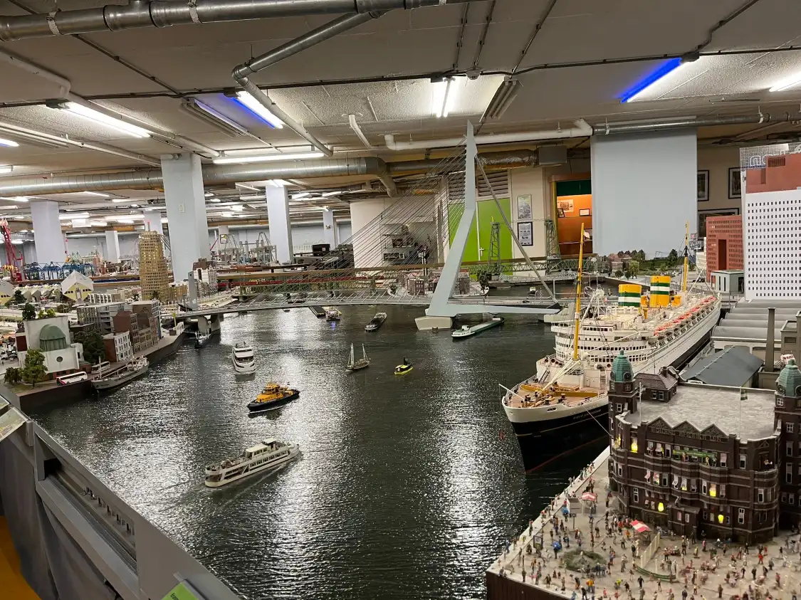 Các khách sạn gần Miniworld Rotterdam