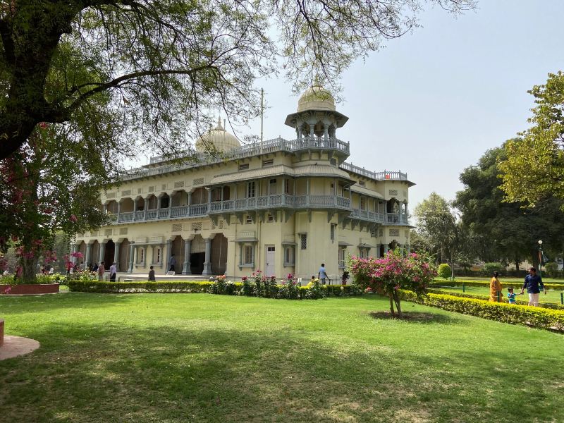 Jakarta to Allahabad Flights