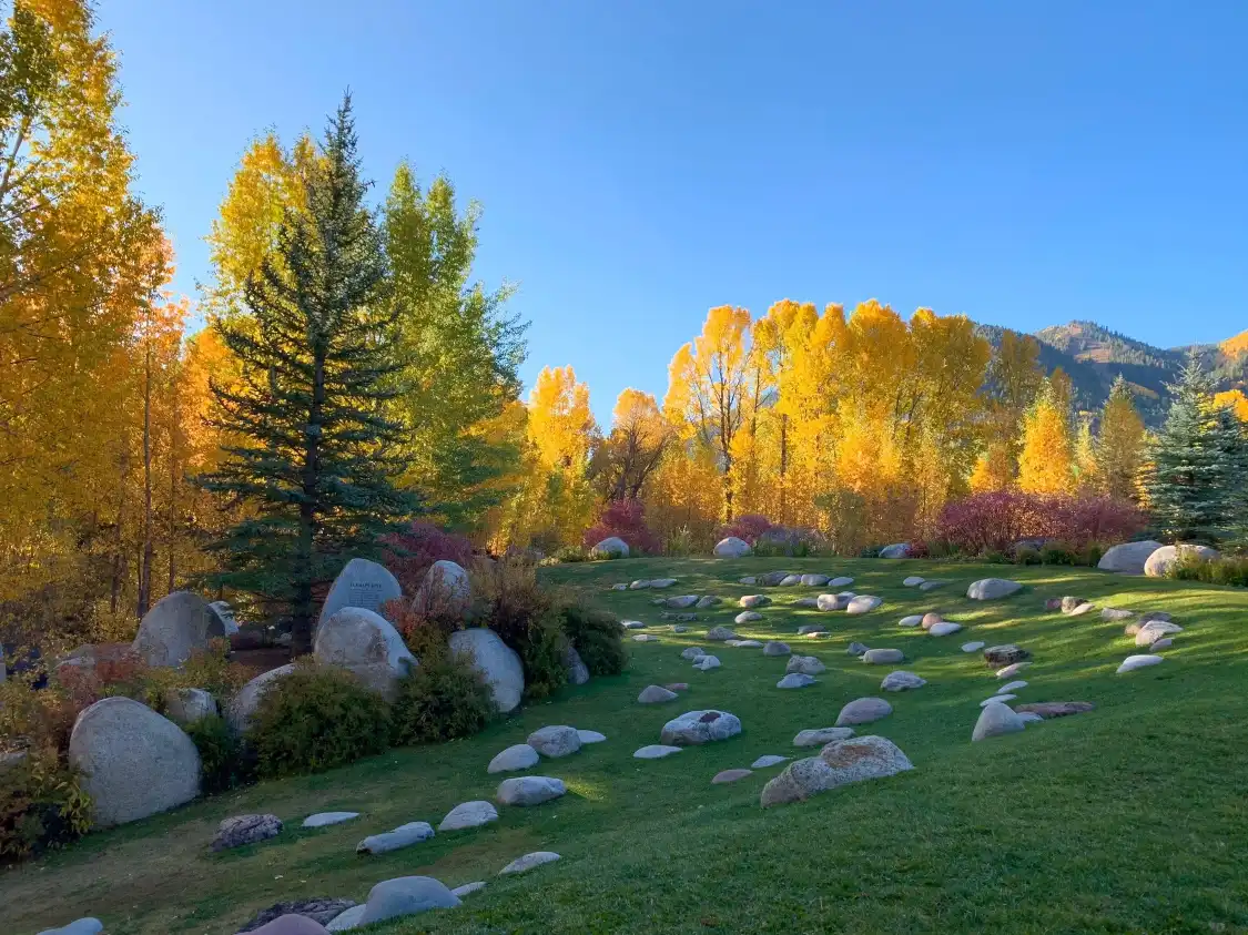 Hotels near John Denver Sanctuary