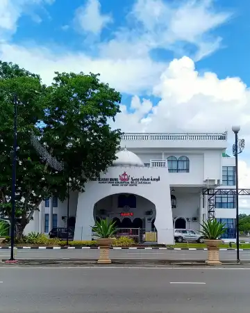 Hotel berhampiran Brunei History Centre