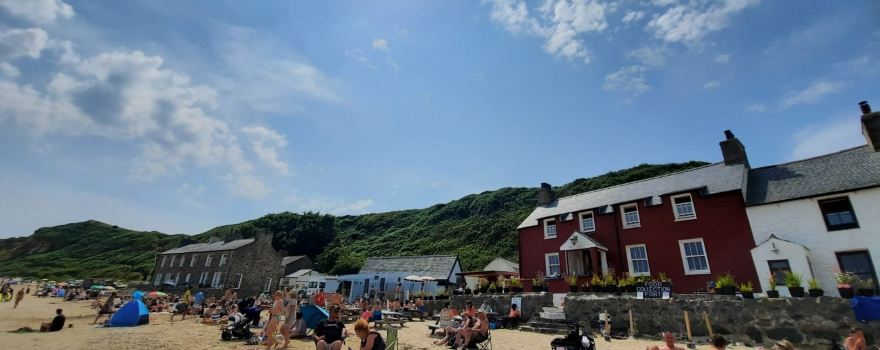 Tŷ Coch Inn