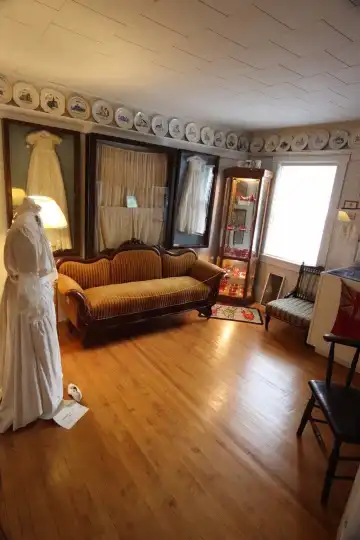 Hotels near Cossit House Museum