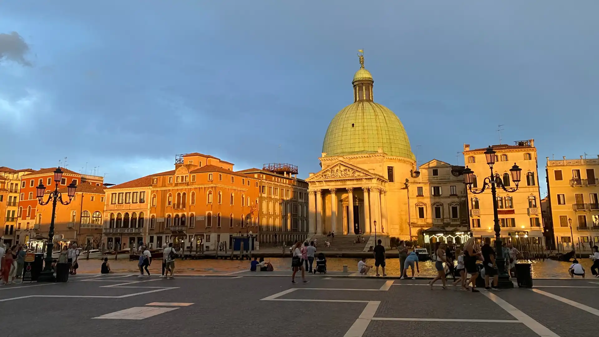 Hotels near Venezia Santa Lucia Railway Station
