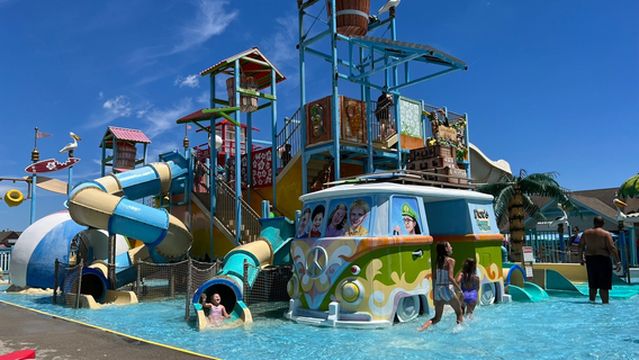 Thundering Surf Waterpark