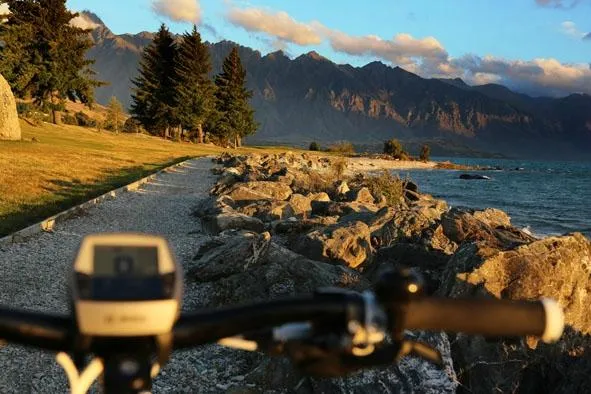 2_ChargeAbout Queenstown