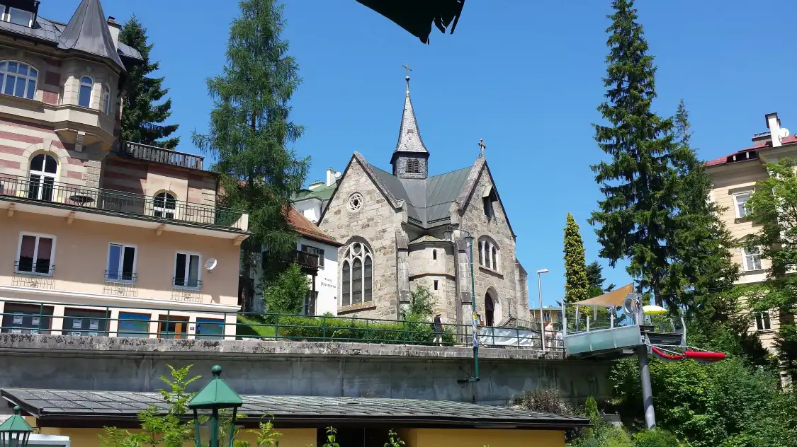 Hotels near Christophoruskirche