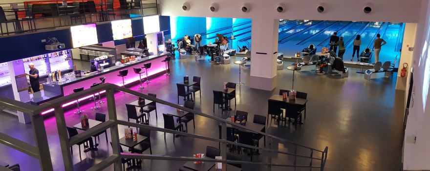 Bowling And Laser Game La Comète