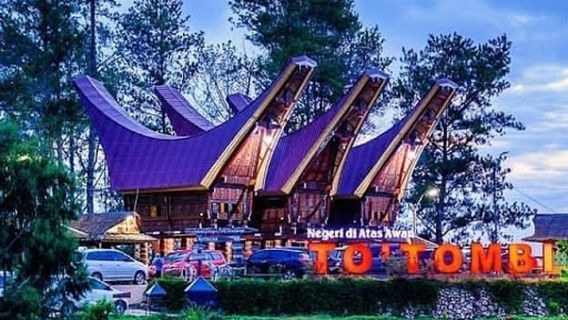 Lolai - To' Tombi, Negeri di atas awan