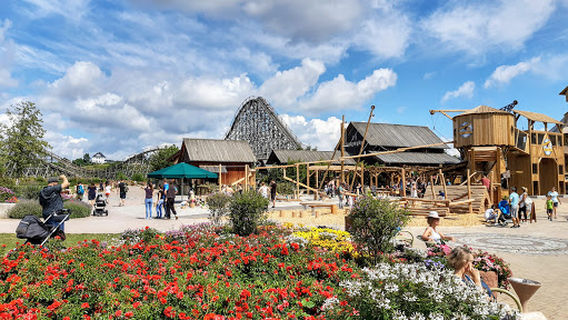 Wooden roller coaster called Mammoth