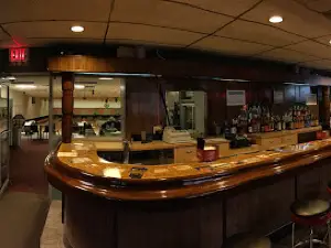 East Main Lanes & Lounge
