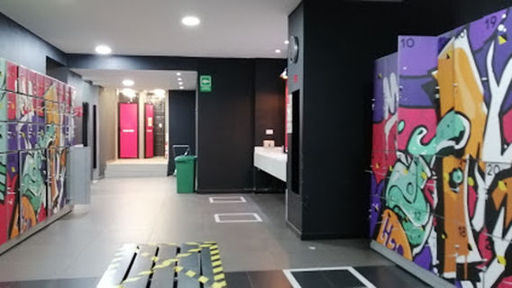 Athletic gym Salitre