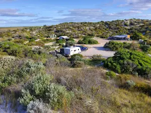 Barkers Rocks - Bush Campground