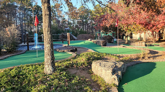 Woodland Mead Park Mini-Golf