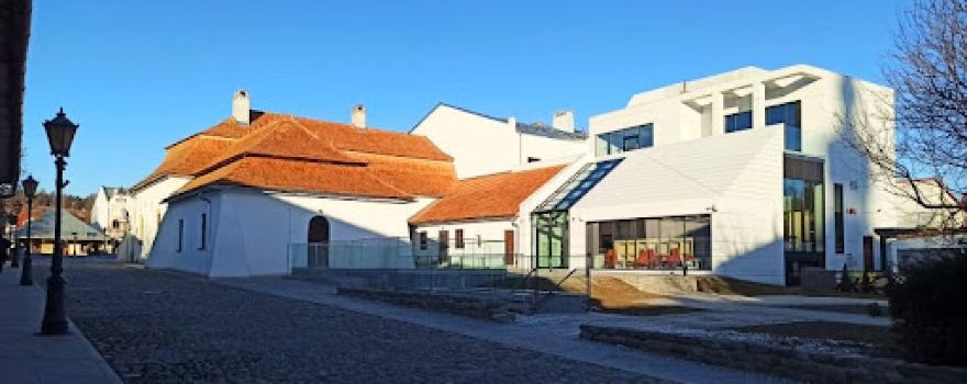 Center for Culture and the Arts. Ada Sari