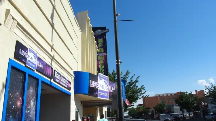 Hotels near International UFO Museum and Research Center and Gift Shop