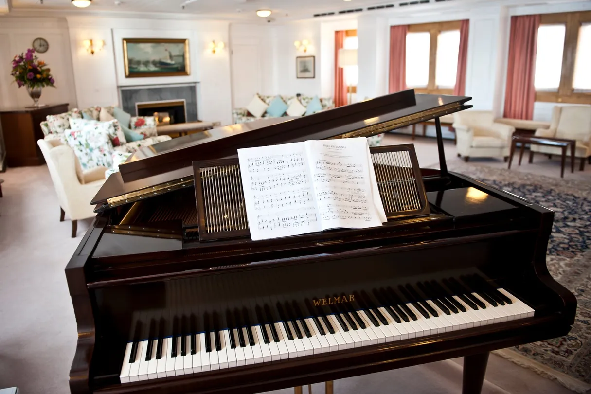 2_The Royal Yacht Britannia