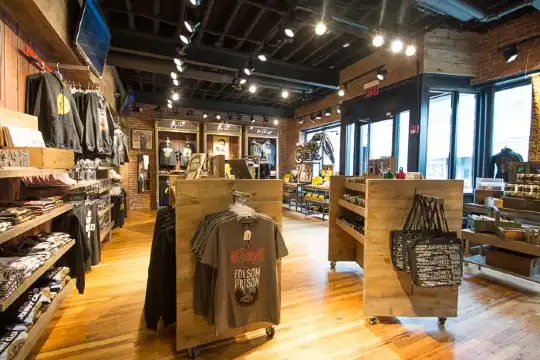 Hotels near Johnny Cash Museum