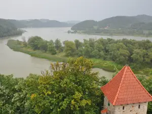 Tropsztyn Castle