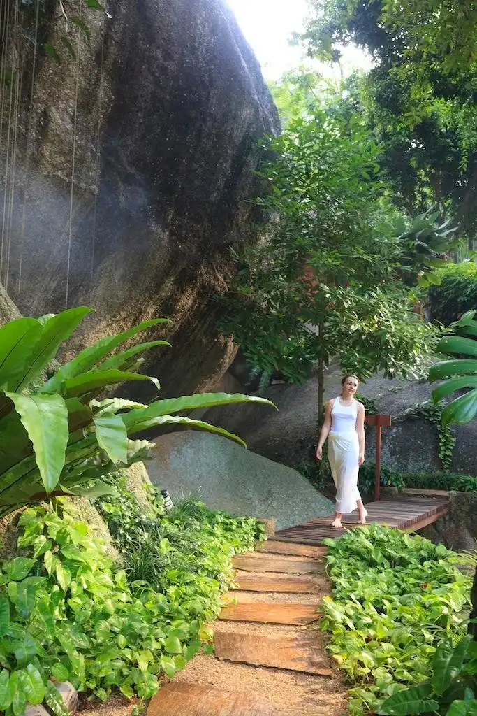 Hotels near Tamarind Springs