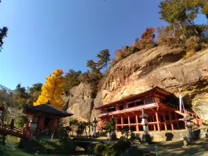 Takkoku-no-iwaya bishamondō