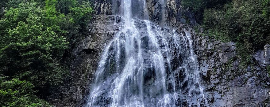 Mencuna Waterfalls