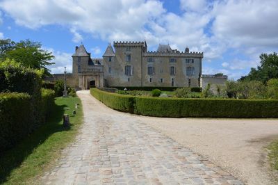 Chateau de Vayres