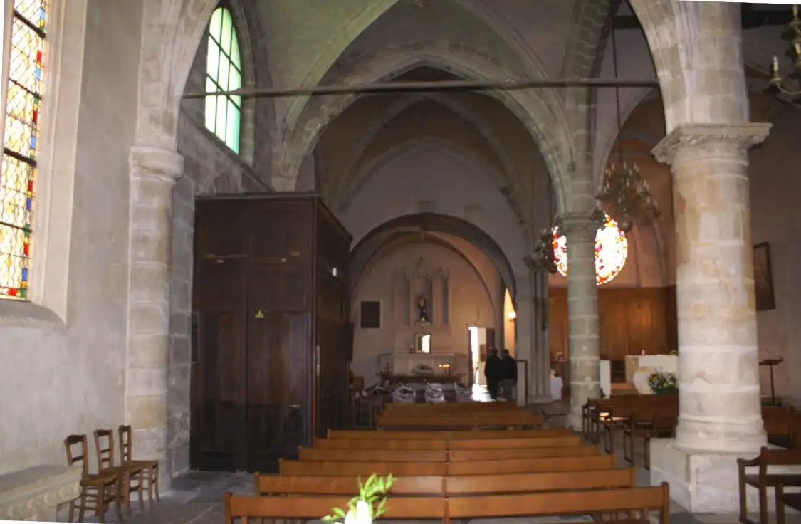 Hotels near Eglise Saint-Pierre et Saint-Paul
