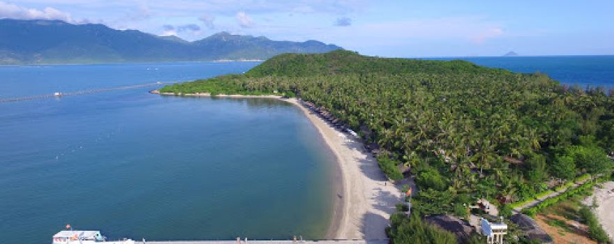 Bến tàu du lịch Long Phú